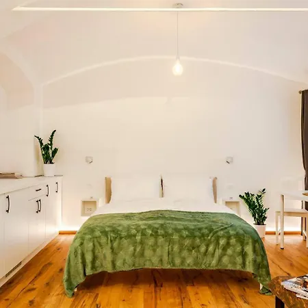 Daire Sofija's Ljubljana